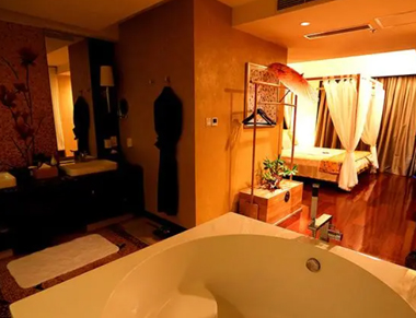 南京玄武区养生会所的黄昏恋：当爱情遇上八十岁